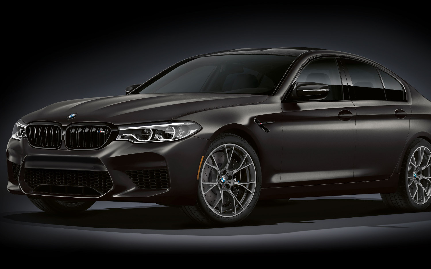 bmw-m5-2020-suv-drive